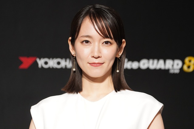 吉岡里帆が純白ドレスで登場、『007』のカーチェイスシーンへの憧れを明かす「いつか自分も」 画像