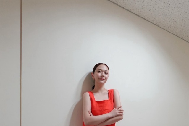「二の腕ー！！！！出る季節ー」村重杏奈、夏ファッション一挙公開！ 画像