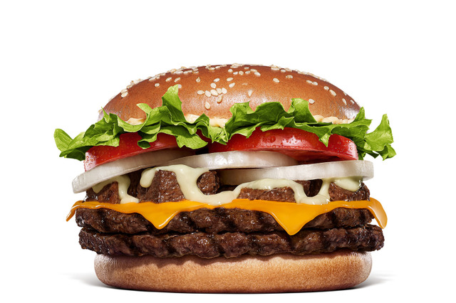 本格芳醇チーズソースがたまらない！バーガーキング、角切り牛肩ロース使用の新作バーガーを明日発売 画像