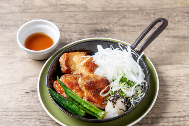 がブリチキン。がメニュー全面リニューアル！鉄板でアツアツの「焼きがブリ」が新登場 画像