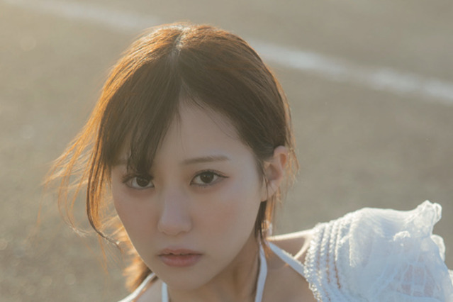 田中美久、圧巻の水着姿からスタイリッシュな“大人衣装”まで...デジタルフォトブックが発売決定 画像
