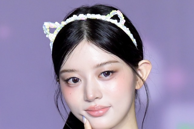 ILLIT・ミンジュ、デビュー後初の始球式に登板決定「緊張していながらもわくわくする」 画像