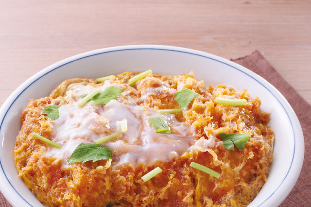 かつや、8日より人気メニューが150円引き！「カツ丼」など4品が対象 画像