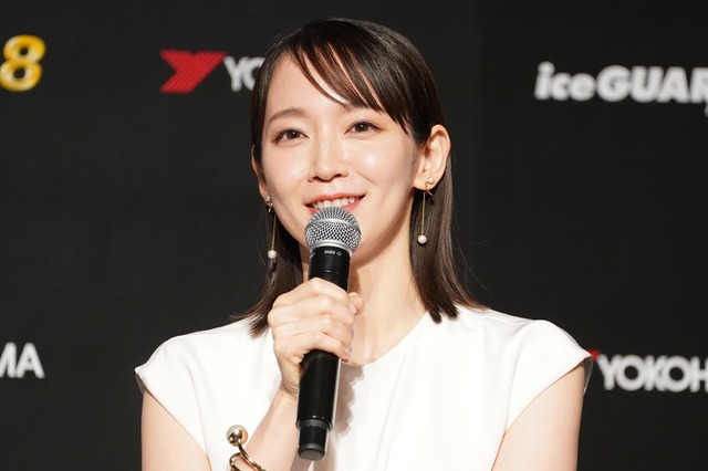 吉岡里帆、思わず見惚れる大人ドレスで東カレ登場！撮影動画が公開に 画像