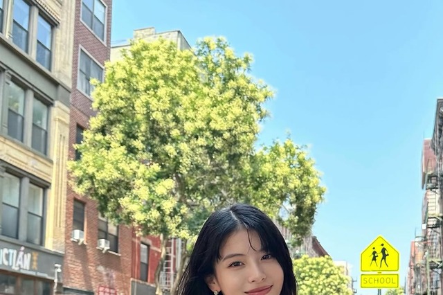 出口夏希、海外オフショの水玉ワンピが可愛すぎと評判 画像