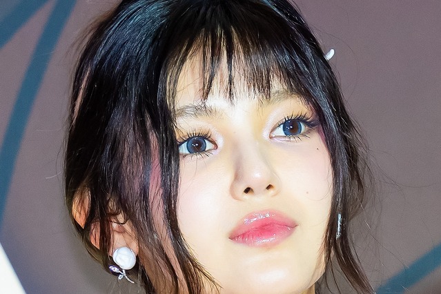 表舞台から“消えた”NewJeans、ダニエルの近況明らかに　人気俳優と笑顔で早朝ランニング【PHOTO】 画像