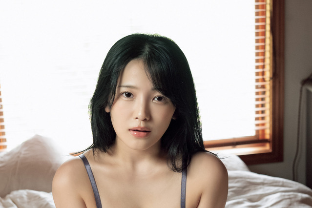 天木じゅん、ランジェリー姿で“Iカップ”の圧巻美バスト見せつけ！ 画像