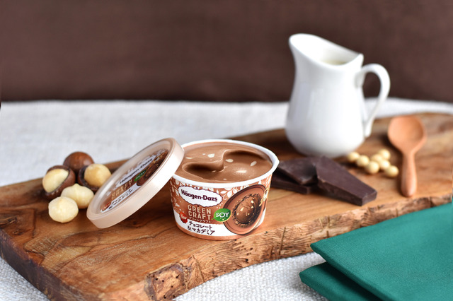 ハーゲンダッツ、豆乳ベースのご褒美アイス「チョコレート&マカデミア」が登場！9月2日より新発売 画像