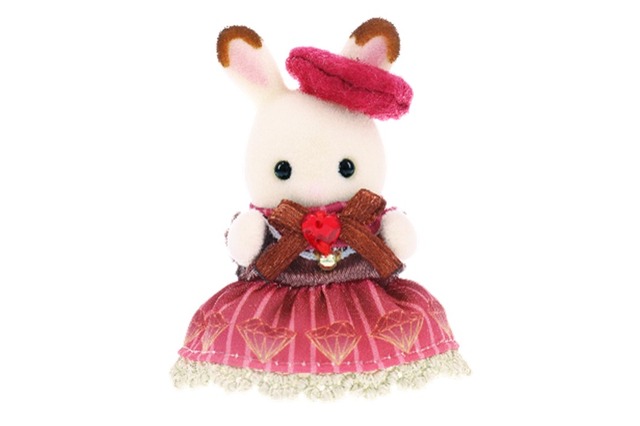 ドレス姿のウサギ赤ちゃんが可愛すぎる！シルバニアファミリーと老舗ショコラトリーが40周年記念コラボ 画像
