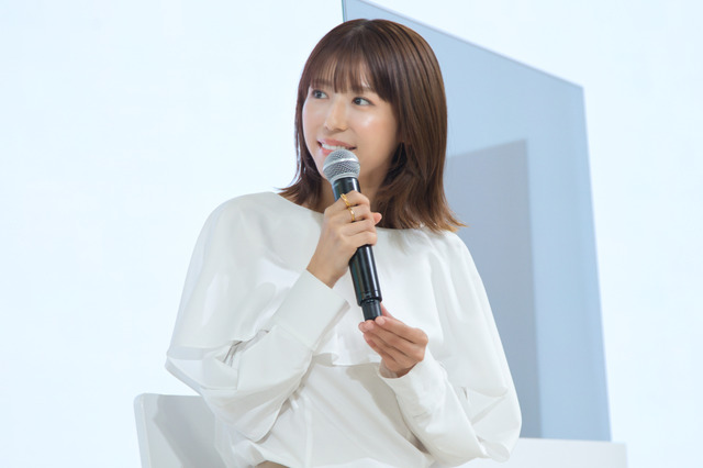 若槻千夏「コラーゲンは子育てと同じ」　石井美保と資生堂「エリクシール」ナビゲーターに就任 画像