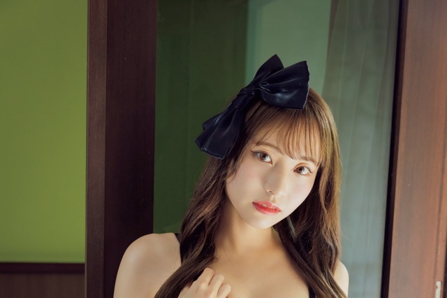 元NGT48・川越紗彩、Tバックランジェリーで“わがままボディ”見せつけ! 画像