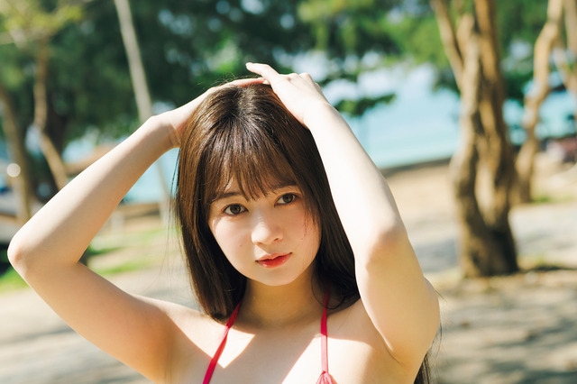 元SKE48・江籠裕奈、ビキニ姿が映えるビーチでのアザーカットを公開！ 画像