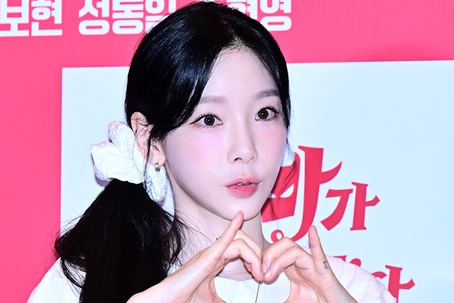 『セーラームーン』飛び出してきた!?少女時代・テヨン、完璧コスプレ姿にファン悶絶「まいりました」【PHOTO】 画像