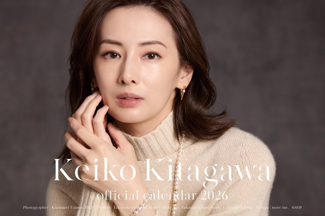 北川景子、“凛とした美しさ”を捉えた2026年カレンダーが発売決定! 画像