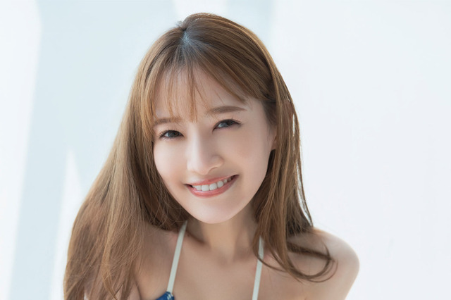 元乃木坂46・中田花奈、ビキニで魅せる豊満な“神業ボディ”！デジタル写真集誌面カットを公開 画像