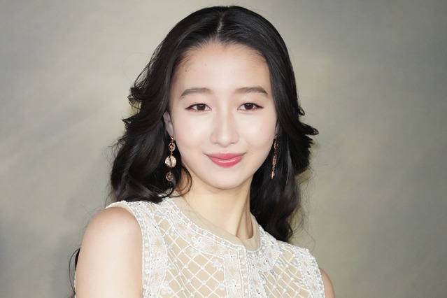 Cocomi、父・木村拓哉の誕生日に“家族ショット”公開！「53歳もイケイケでカッケェまま行ったれ～」 画像