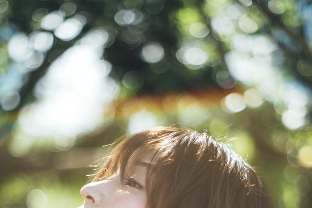 岡崎紗絵、20代ラスト写真集の未公開カットで構成した2026年カレンダー発売決定！ 画像