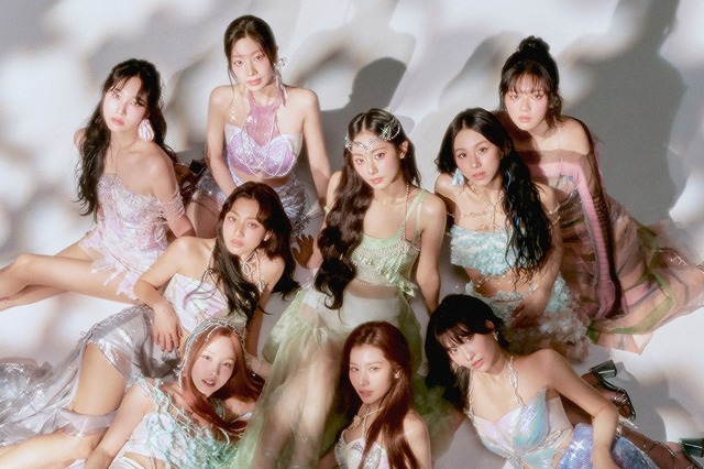 TWICE、香港マンション火災の復興支援のために約2000万円寄付…本日（7日）現地公演開催予定 画像