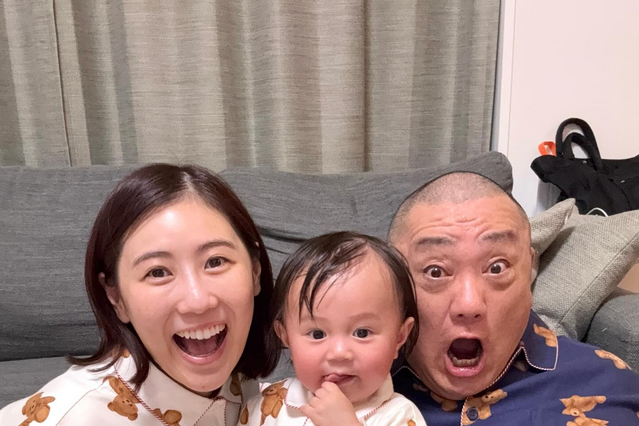 元AKB48・西野未姫、夫・山本圭壱＆娘と“お揃いパジャマ”の家族ショット公開！ 画像