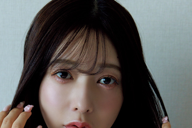 元乃木坂46・斉藤優里、色気あふれる表情！高知を舞台にグラビア披露 画像