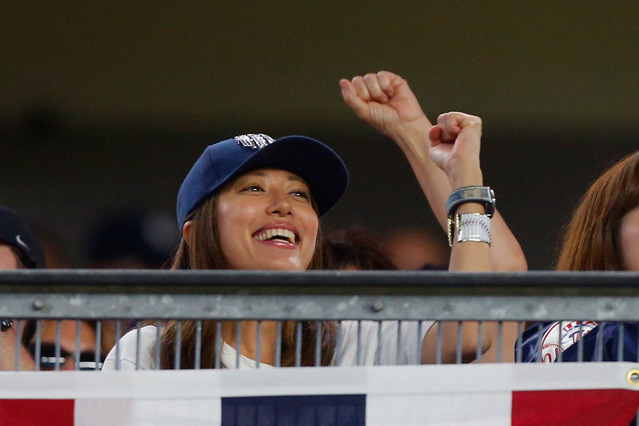 田中将大＆里田まい夫婦がTV出演！里田まい「タイプだった」田中将大「僕は全然」 画像