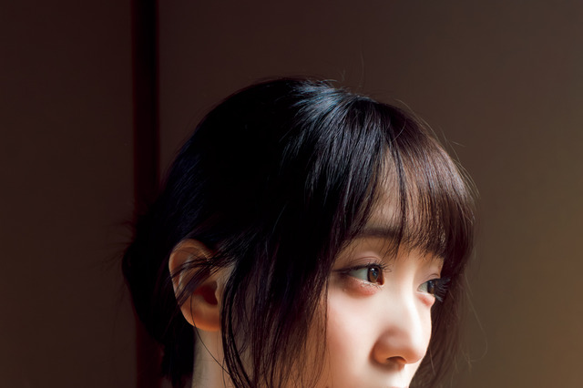 伊織もえ、セクシーすぎるランジェリー姿！温泉宿を舞台に幻想的なグラビア公開 画像