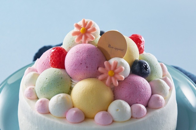 シャトレーゼ、花束をイメージした「成人の日ケーキ」が登場！9日から期間限定で販売 画像