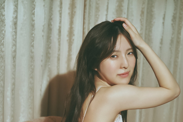 NGT48・大塚七海、ヒップラインがセクシーなランジェリーカットも！1st写真集表紙＆先行カット公開 画像