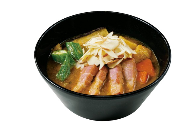 ココイチ、燻製の風味ふわりと香る「厚切りベーコンとスモークチーズのスープカレー」2月1日より販売！ 画像