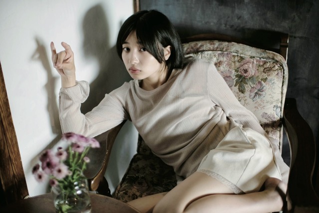 インフルエンサー・沢田京海のナチュラルな魅力が満載！“レタッチ一切なし”の初カレンダーフォトブック発売決定 画像