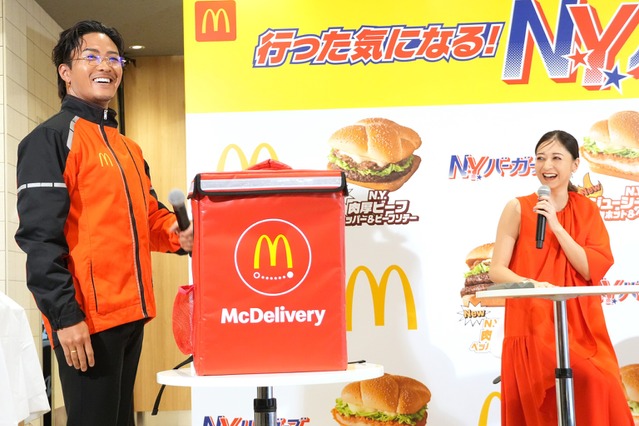 みちょぱ＆片寄涼太、元マッククルー・数原龍友の姿に衝撃！「すごい絵力」「オーラが出てる」 画像