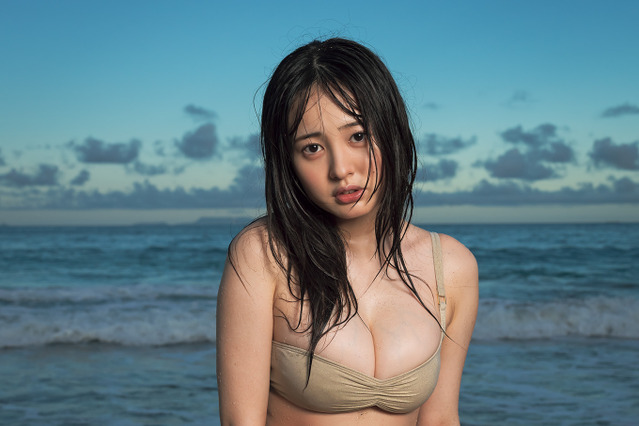 “全鳥取県民の妹”白濱美兎、色気たっぷり豊満ボディ！水着グラビアを大ボリュームで撮り下ろし 画像