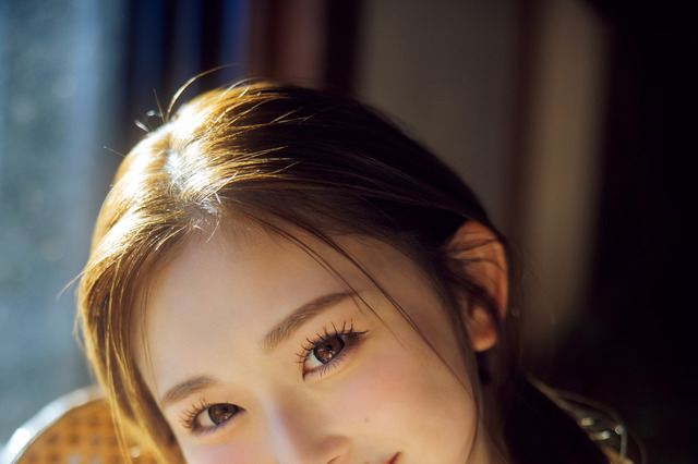 ゆうちゃみ、萌え袖＆ニットコーデでふっくら美バスト披露！ 画像