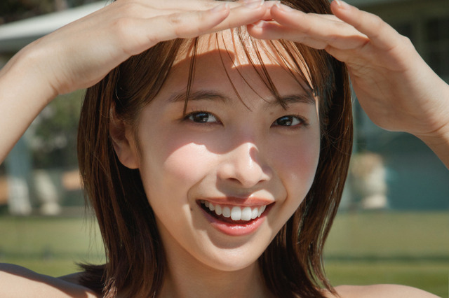 寺本莉緒、素肌にオーバーオールの大胆カット収録！2nd写真集で5年ぶりにグラビア挑戦 画像