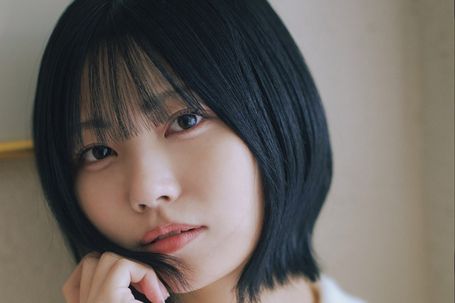 乃木坂46・中西アルノ、重要文化財「萩原家住宅」で撮り下ろし！新マガジン表紙＆巻頭に登場 画像