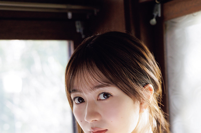 元SKE48・江籠裕奈、ソロ初の制服グラビア披露！ロングヘアをバッサリ切った姿で撮影 画像