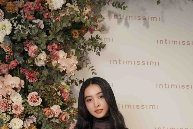 Kōki,、ランジェリー×ジャケットの華やかコーデで魅了！イタリア発下着ブランドのレセプションに登場 画像