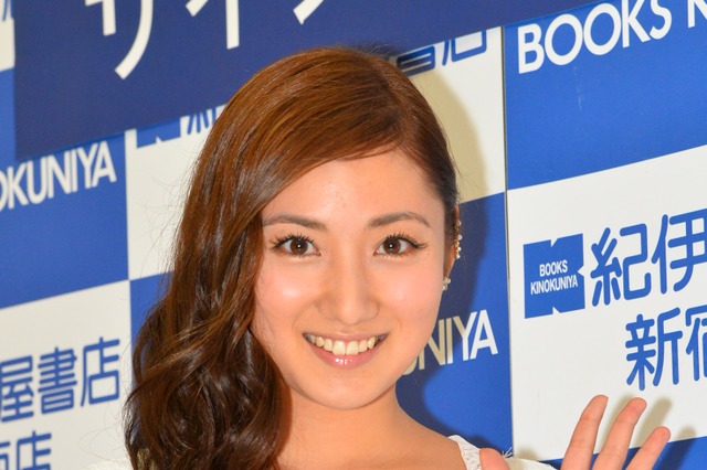 紗綾、第二子誕生を報告「出てくるところを自撮りしながら…」1カ月間の完全休養も発表 画像
