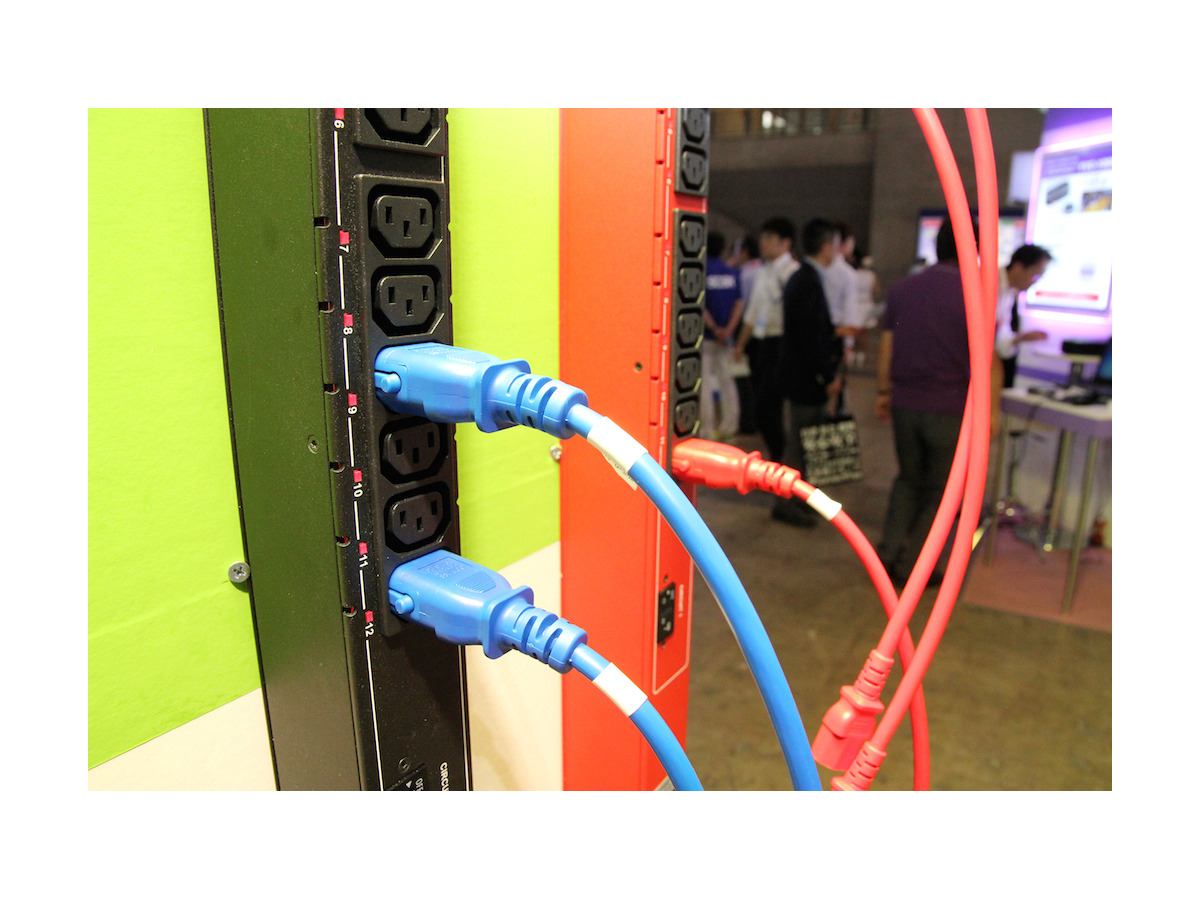 Interop 15 Vol 42 67 の省エネを実現したラリタンの新作pdu Rbb Today