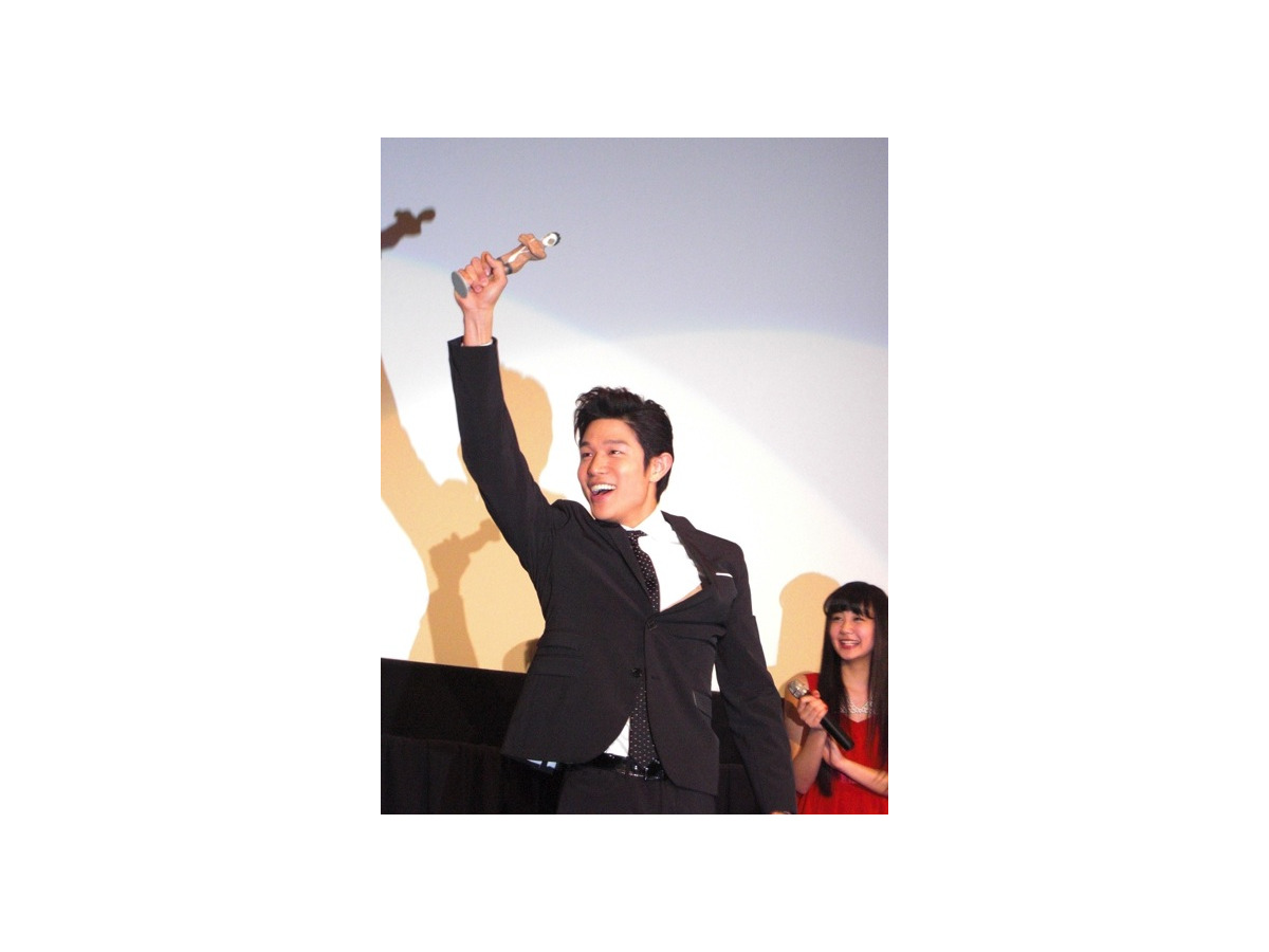 佐藤健 鈴木亮平の役者魂に 見てるだけで泣けた Rbb Today