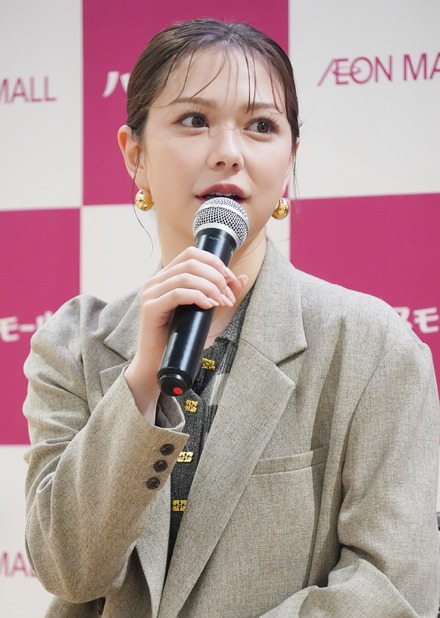 村重杏奈【写真：竹内みちまろ】