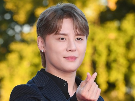 元東方神起・ジュンス、ついに完全復活へ　10年ぶりのフルアルバムが照らす“戻れなかった場所”