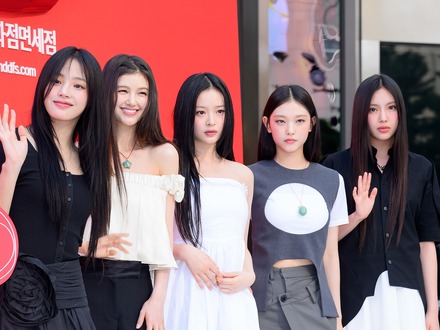 NewJeans、『Ditto』9億回突破がむしろ切ない理由　数字は伸びても“グループの時間”は止まったまま