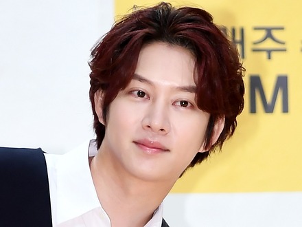 交通事故で障がい認定も…“TWICE・モモの元カレ”ヒチョル、20年ぶりの運転に挑戦!ポンコツぶりにスタジオ爆笑