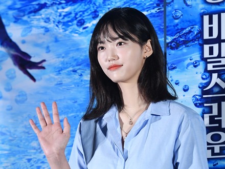 前日には「笑おう」と前向きな投稿…26歳でこの世を去った女優チョン・チェユルさんの3回忌