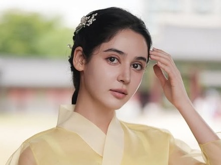 「公然とテロを応援」韓国政府の約50万ドル支援を批判したミス・イラン、1日で立場変えたワケ