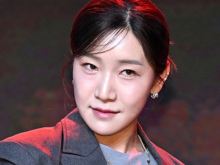 カビが生え、虫も大量発生…韓国タレントの衝撃的な“汚部屋”に騒然「ゴミ箱じゃない？」