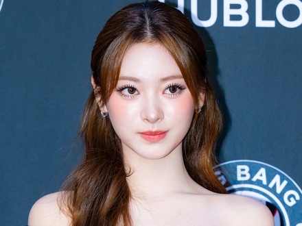 どこまで美しくなるの…日本人K-POPアイドル、くっきり“美鎖骨”あらわなドレス姿で魅了「国宝級」