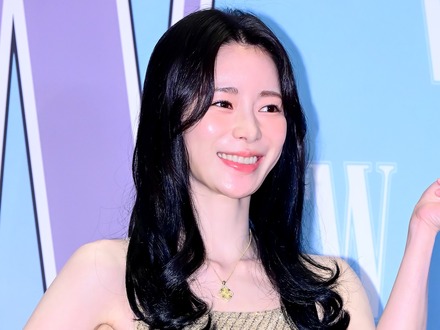 こんな姿見たことない!女優イム・ジヨン、スイムウェア姿でみずみずしい魅力を最大限に披露