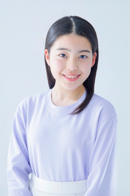 幼少期の葉野珠役・村上蘭 (C)NHK